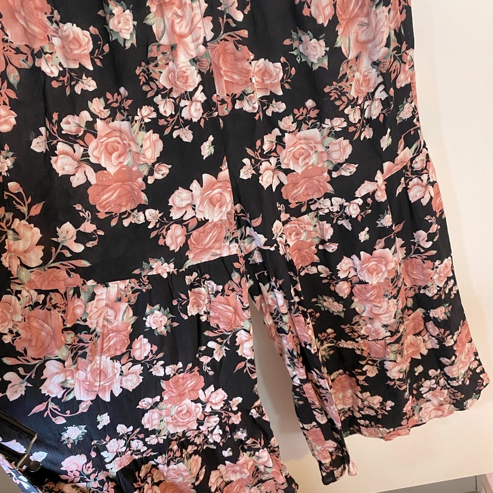 Umgee wide leg floral pants size Large